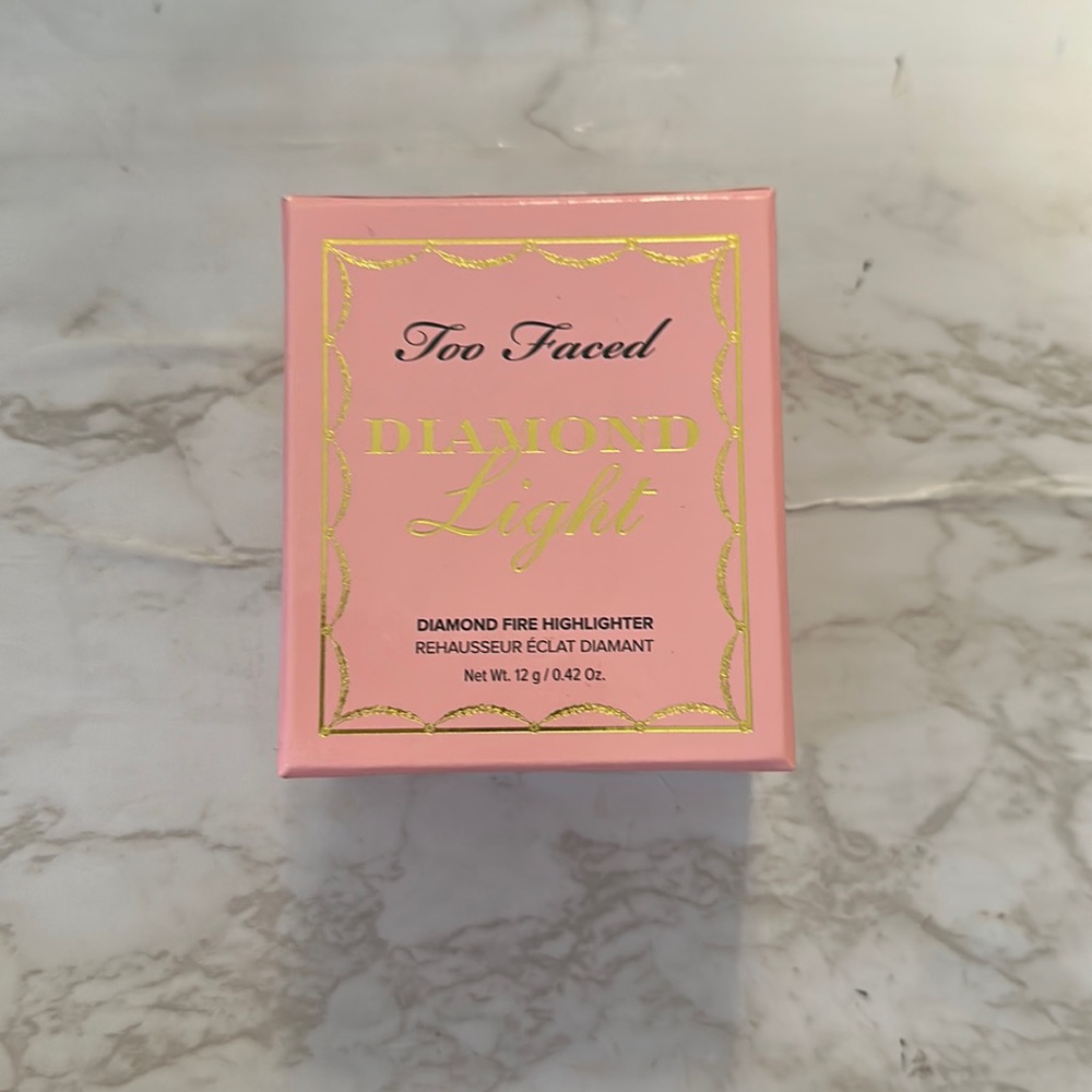 Too Faced Diamond FIRE highlighter